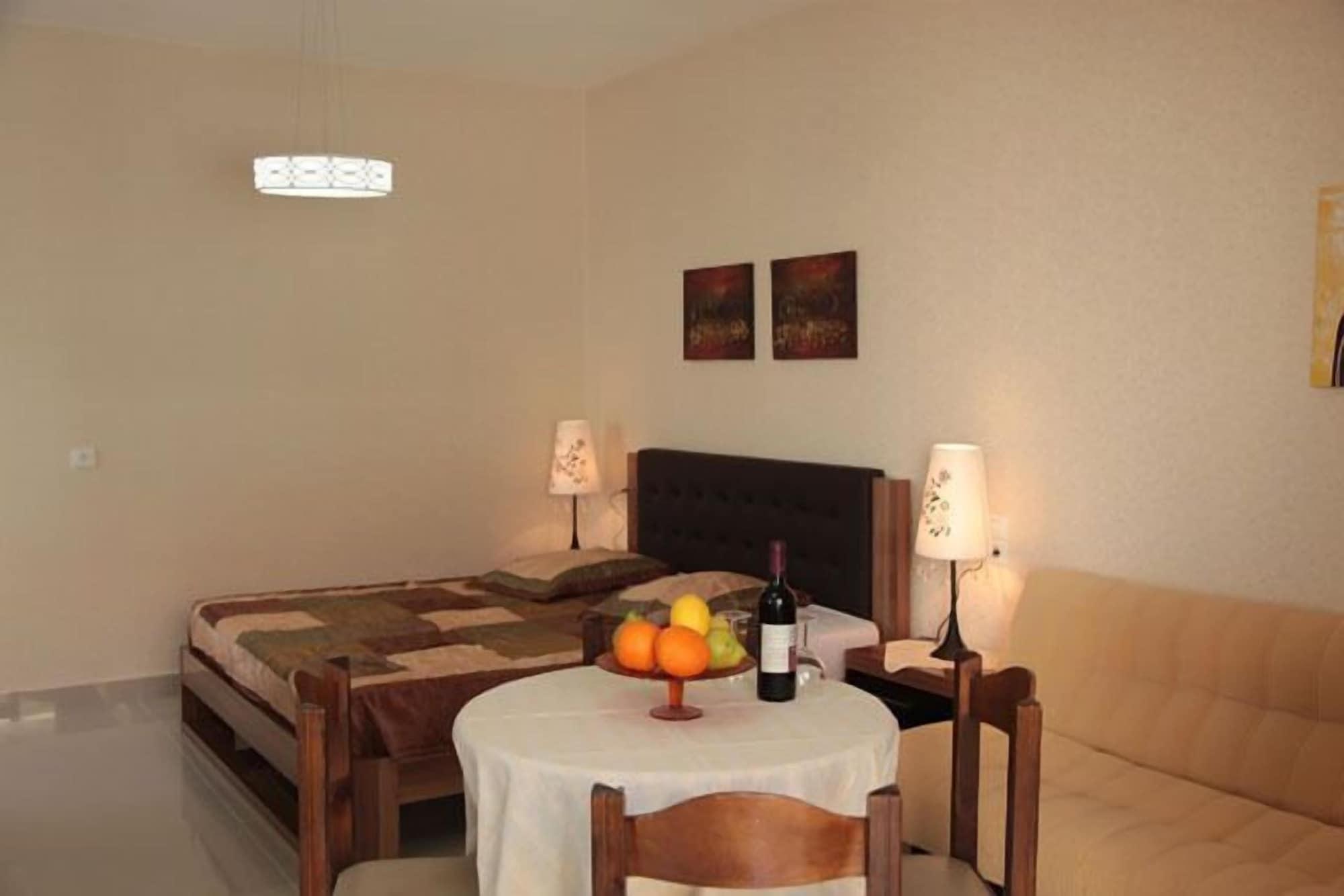 Ov Suites "By Checkin" خيرسونِسوس المظهر الخارجي الصورة