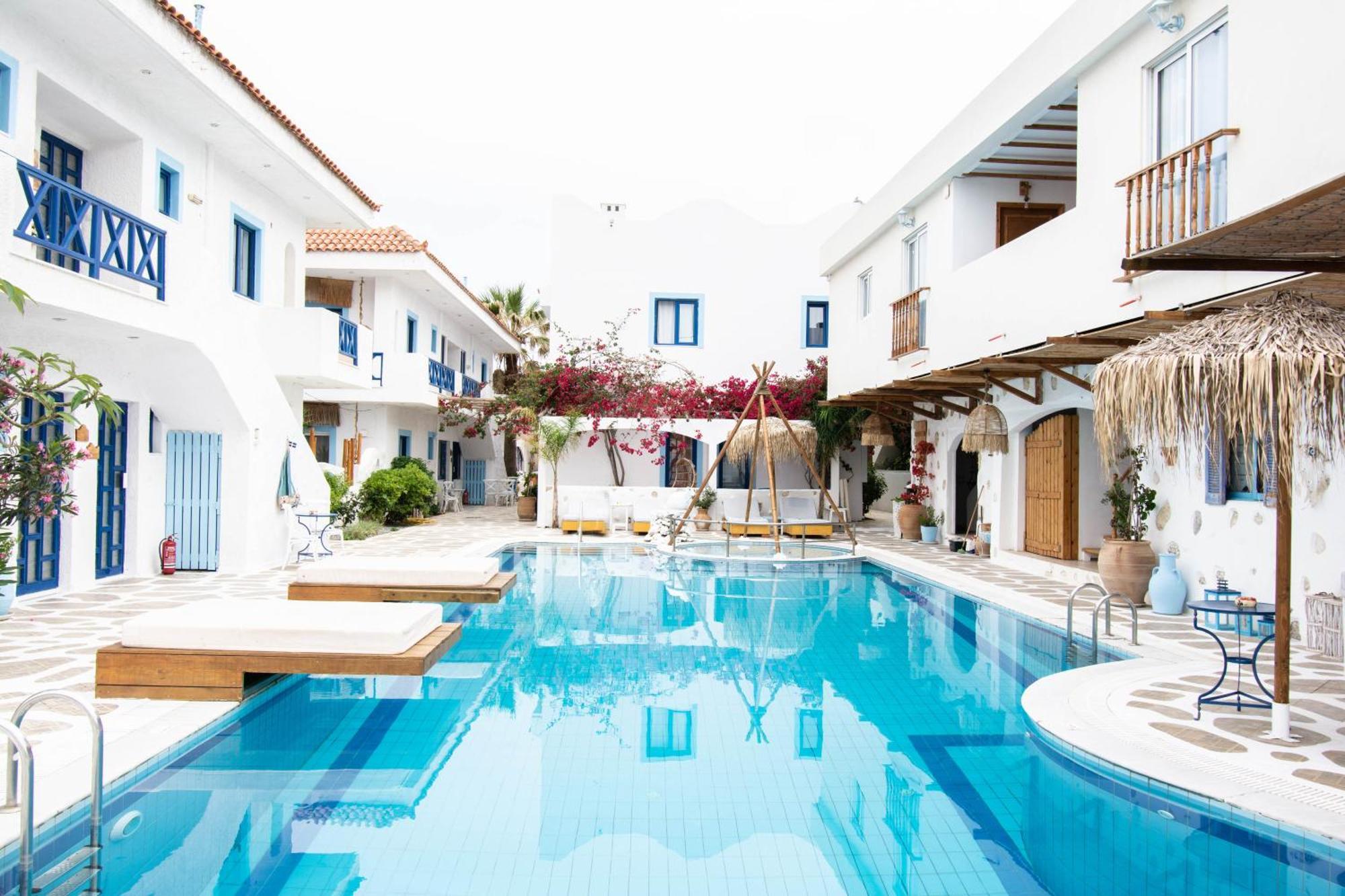 Ov Suites "By Checkin" خيرسونِسوس المظهر الخارجي الصورة